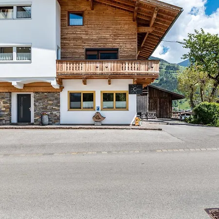 Hochzillertal Mit Sauna Appartamento *