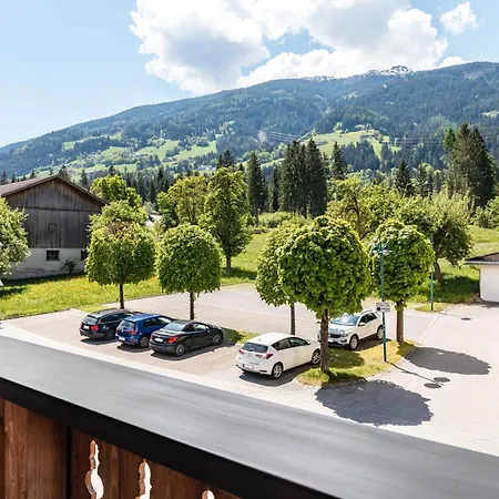 Hochzillertal Mit Sauna Appartamento *