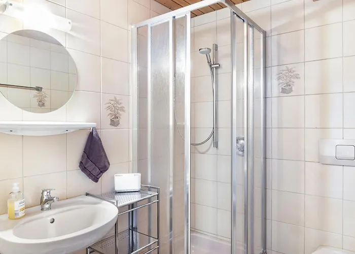 Hochzillertal Mit Sauna 齐勒河谷的里德